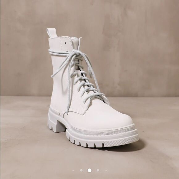 Steve Madden Clean Slate Combat Boot White US 8 - Picture 9 of 12